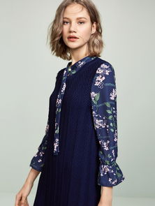 0庫存代賣模式下的歐奈拼接連衣裙進貨策略